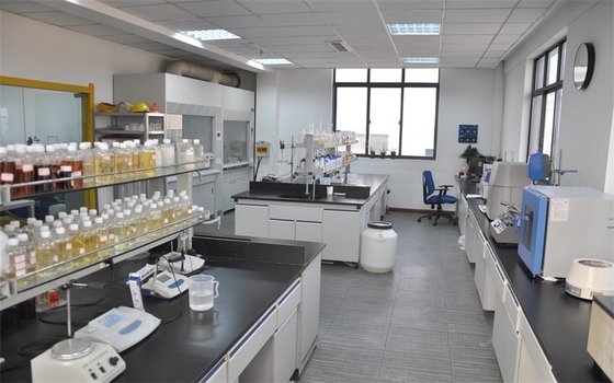 Agente de fixação Cationic And Flocculation Effect da neutralização química da carga para a indústria de papel