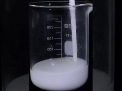 Melhoria da suavidade da camada de revestimento do lubrificante de não-ionicidade